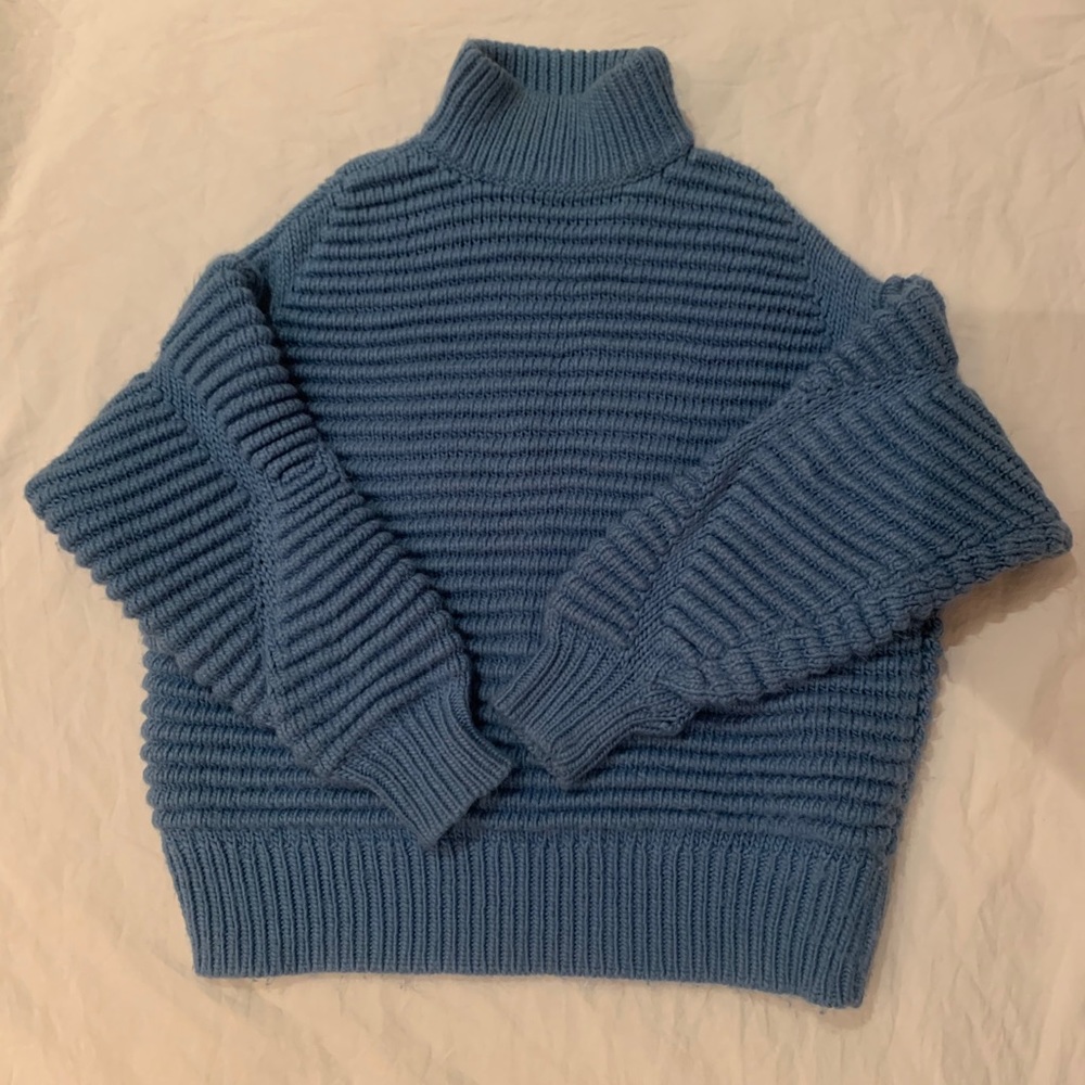Oversized H&M turtleneck sweater